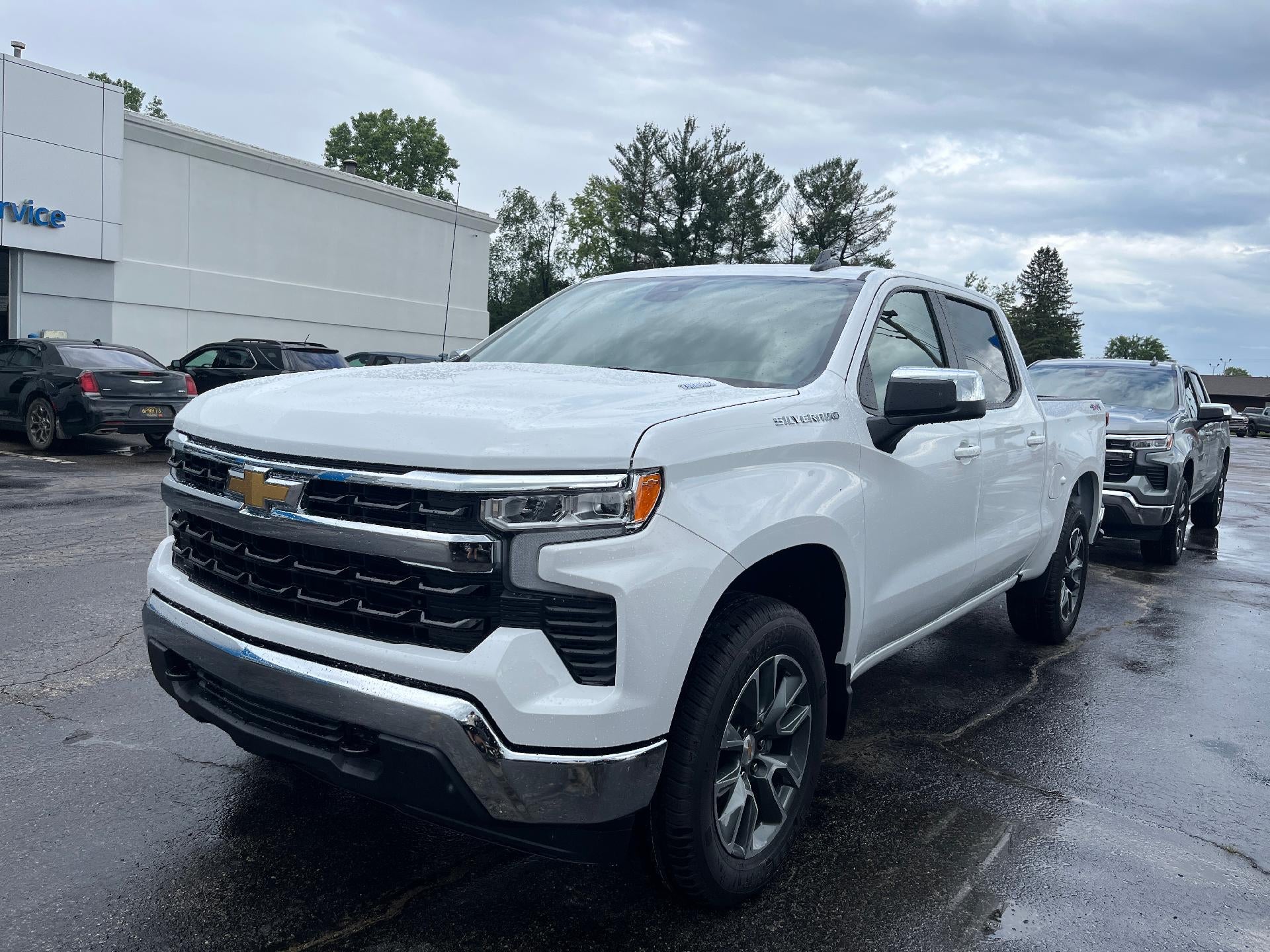 2026 Chevrolet Silverado 1500 LT (2FL) in Summit White — front three-quarter view
