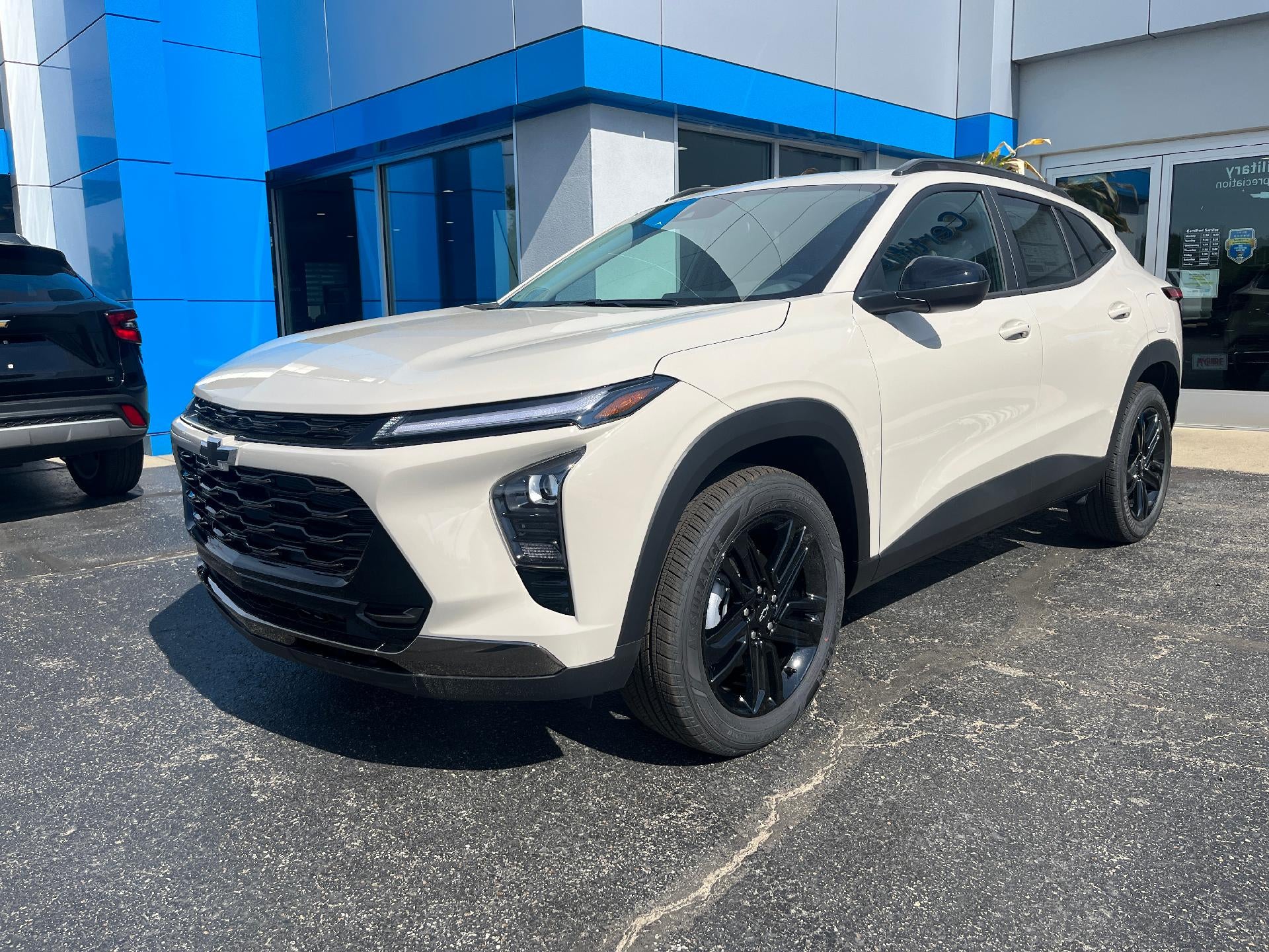 2026 Chevrolet Trax ACTIV in White Sands — front three-quarter view